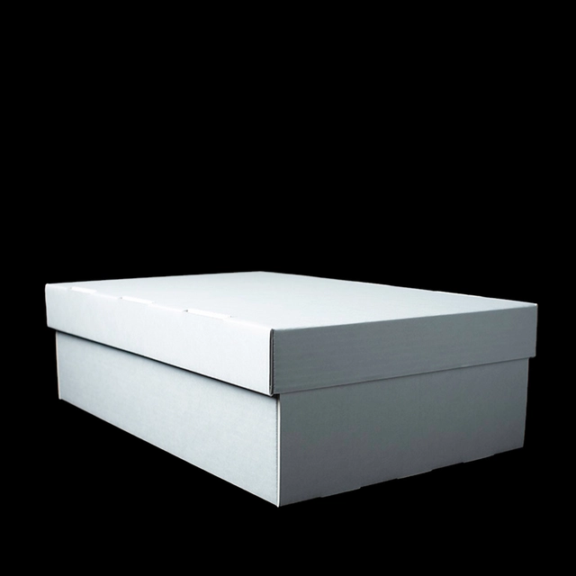 Magasineske, syrefri, 1/2 G, løst lokk Innvendige mål: 48,5 x 30 x 14,2 cm. 