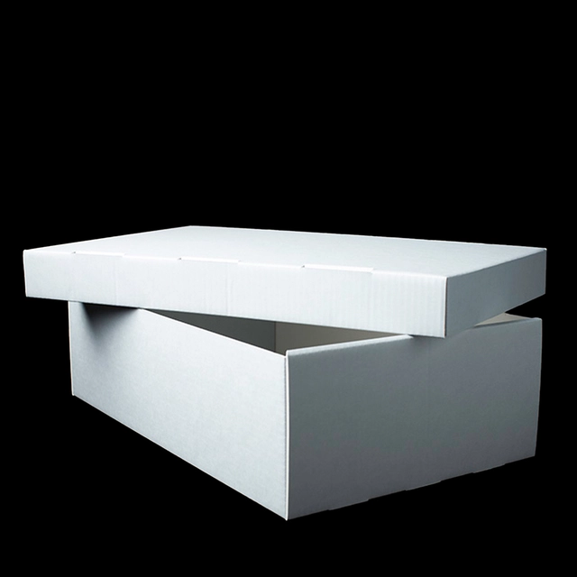 Magasineske, syrefri, 1/2 G, løst lokk Innvendige mål: 48,5 x 30 x 14,2 cm. 