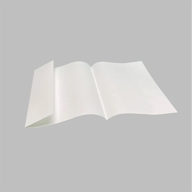 Omslag A4 m klaff, av 90 g, 100-pk off-white museumspapir 